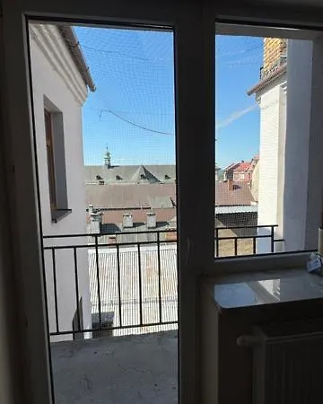 Rynek 7 Nr7 Pietro 4 *